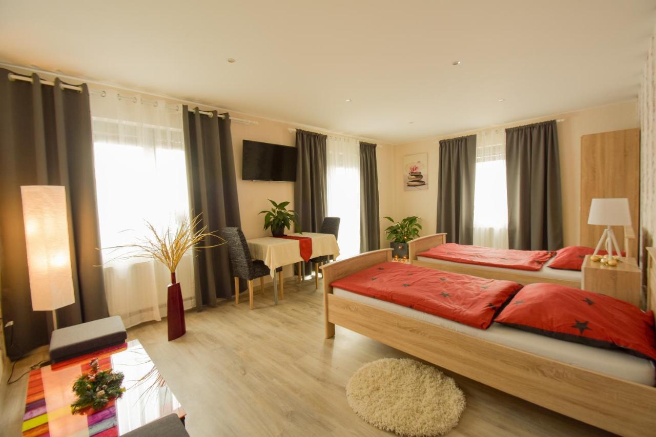 Mainzimmer - Business Apartments Hasloch  Екстер'єр фото