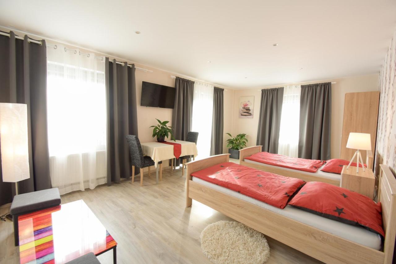 Mainzimmer - Business Apartments Hasloch  Екстер'єр фото