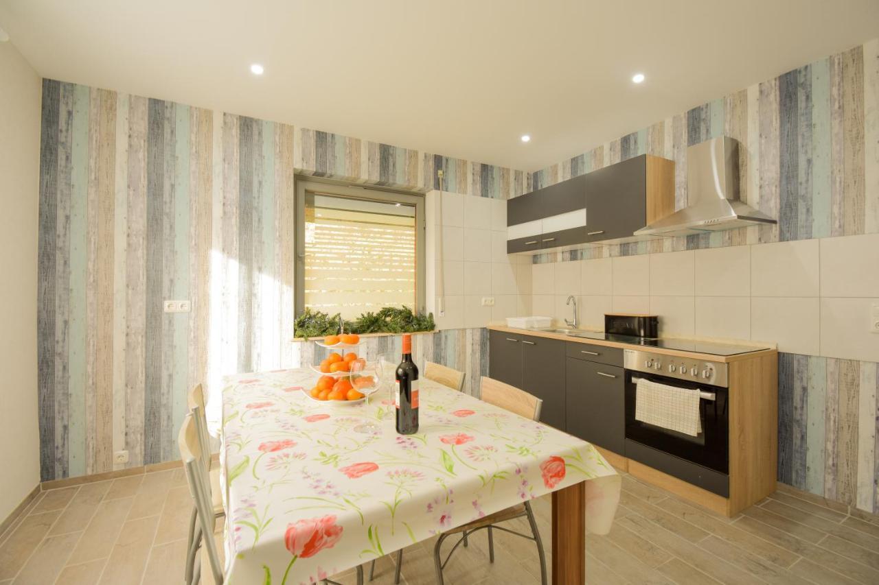 Mainzimmer - Business Apartments Hasloch  Екстер'єр фото